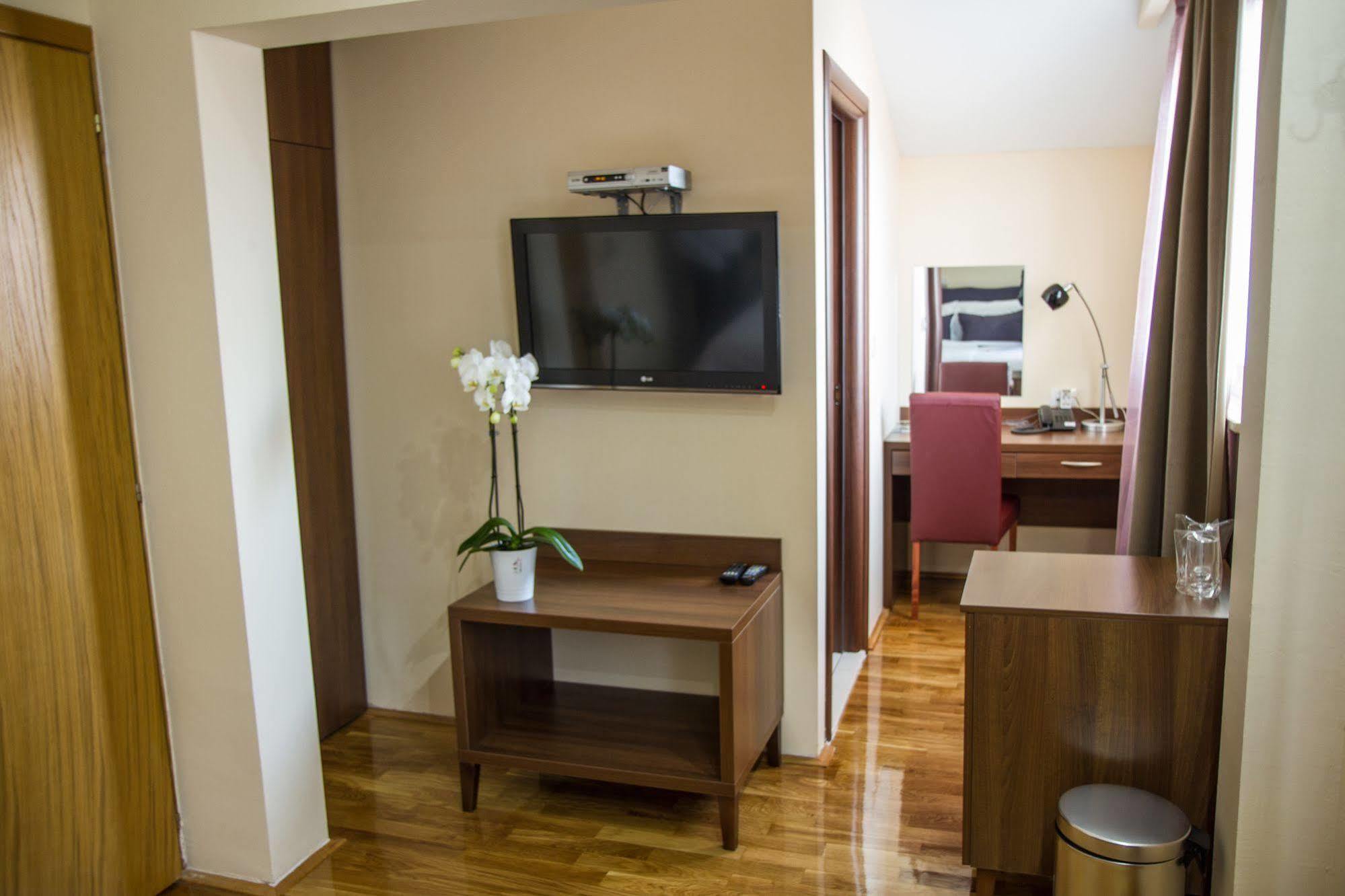 M Hotel 3*